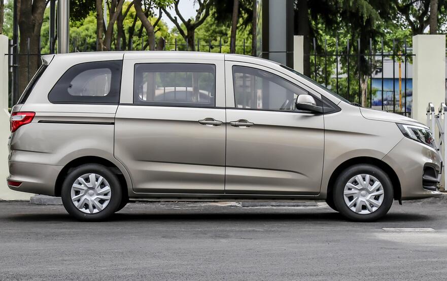 金杯新車 手動檔 3100元/月，含保險，保養，維修，救援等全部費用